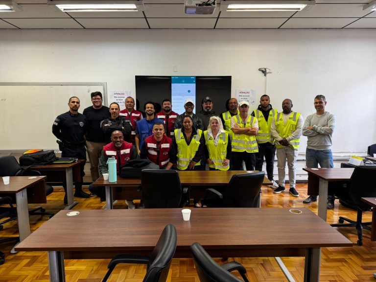 Parceria Entre ENA e Prefeitura Municipal de Florianópolis no Treinamento de Equipes de Abordagem a Pessoas em Situação de Rua
